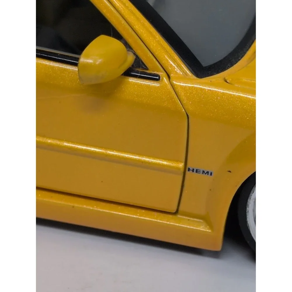 2006 Dodge Magnum R/T Yellow Black Stripes by Jada Big Time Muscle Diecast 1:24